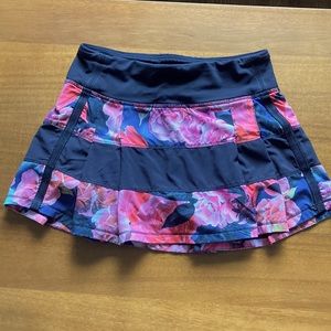 Lululemon running skirt size 2